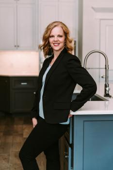 Alicia Painter