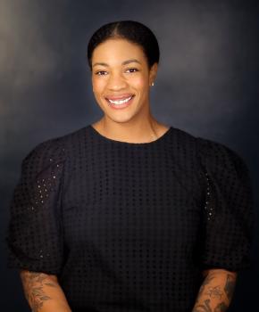 Dana McKenzie