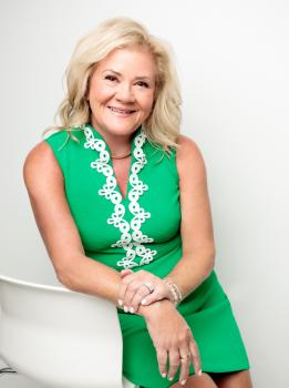 Debbie Z Zalewski
