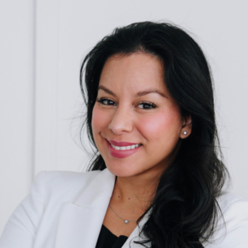 Evie Garay
