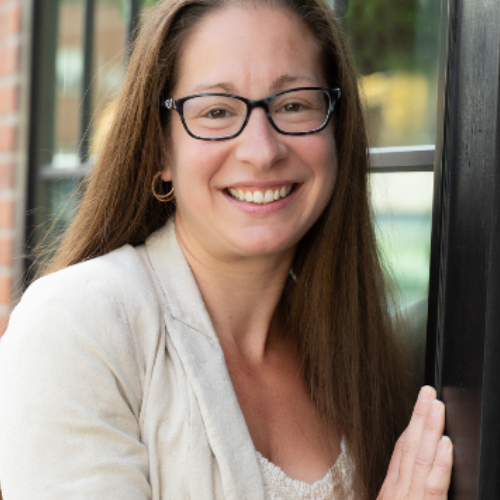 Jennifer Tomlins